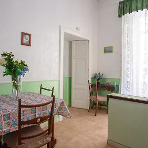 Residenza Falcone, 36 , Napoli Italia