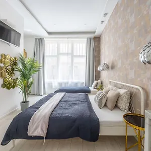  Appartamento Exclusive Private In The Center Of Bp W 4bedrms, 4 Bathrms
